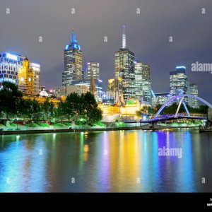 night-view-of-melbourne-skyline-and-yarra-river-victoria-australia-F6984N